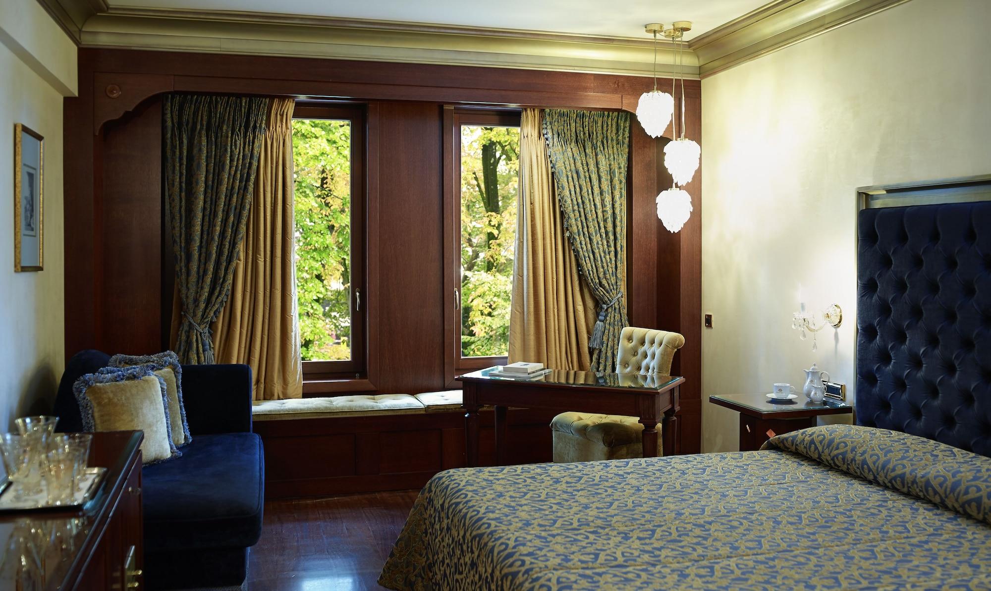 แกรนด์ เซไร คองเกรส แอนด์ สปา Hotel อิโออันนินา ภายนอก รูปภาพ A room at the hotel