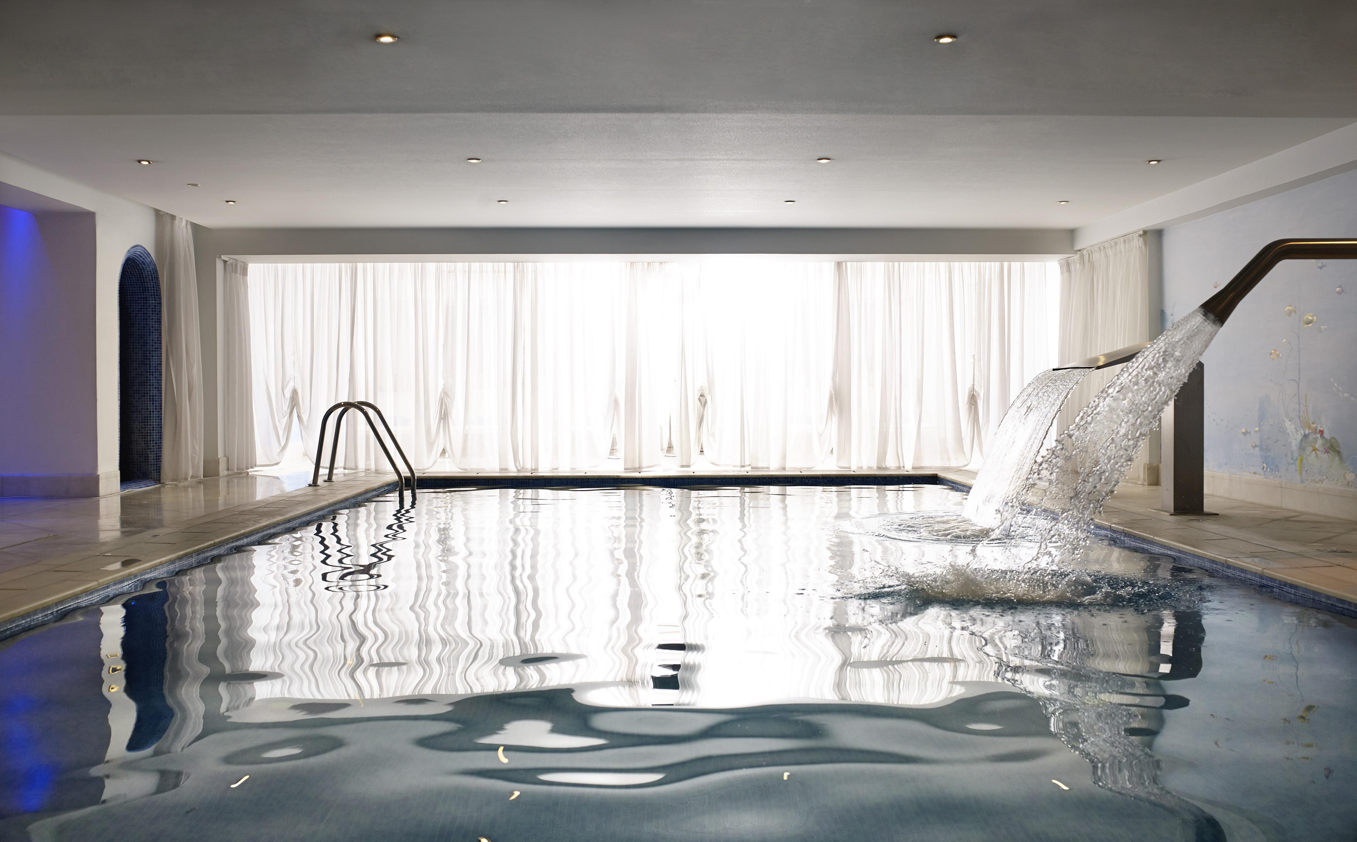 แกรนด์ เซไร คองเกรส แอนด์ สปา Hotel อิโออันนินา ภายนอก รูปภาพ The spa at The Dorchester