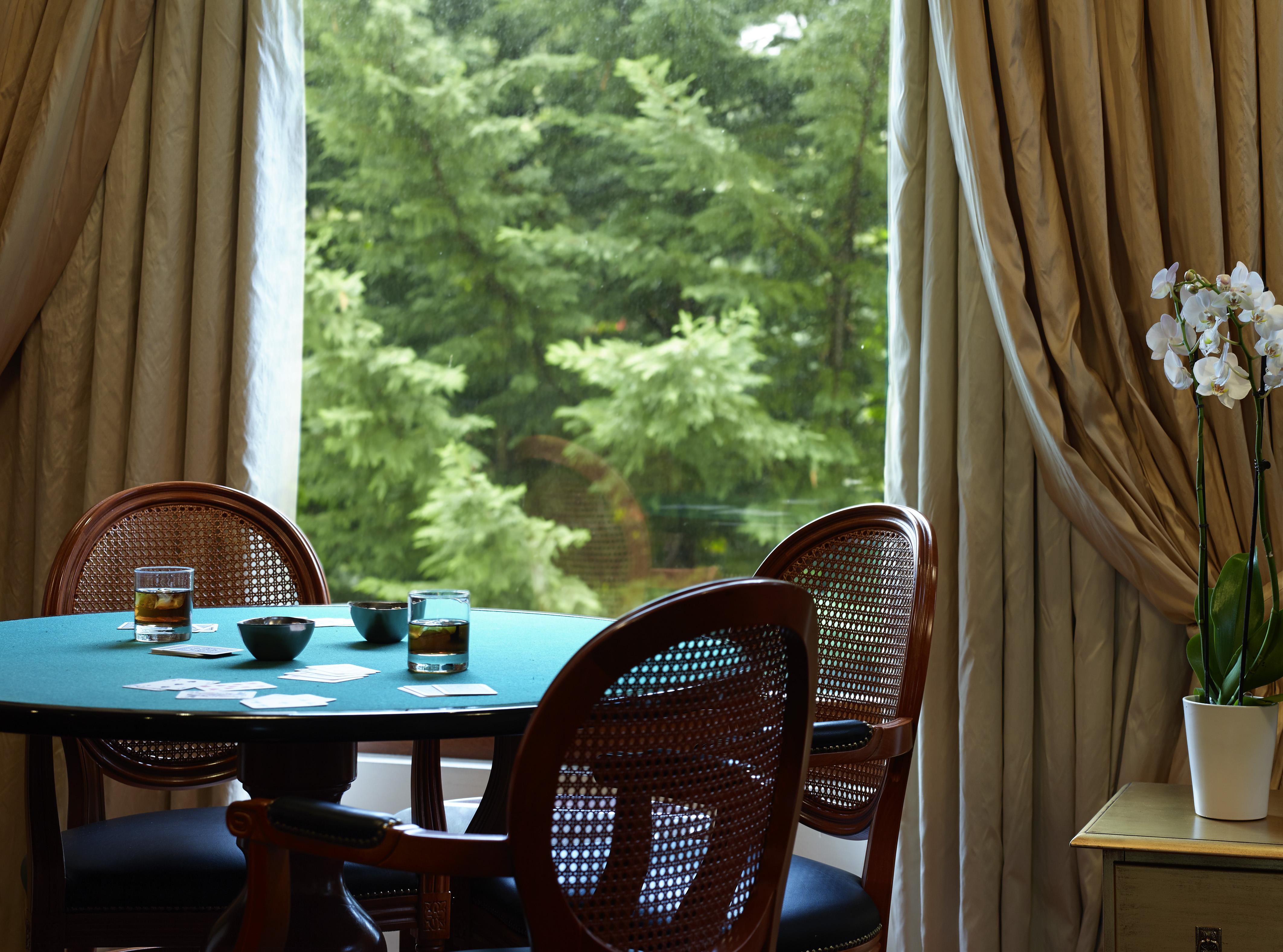 แกรนด์ เซไร คองเกรส แอนด์ สปา Hotel อิโออันนินา ภายนอก รูปภาพ A view of the garden from the hotel