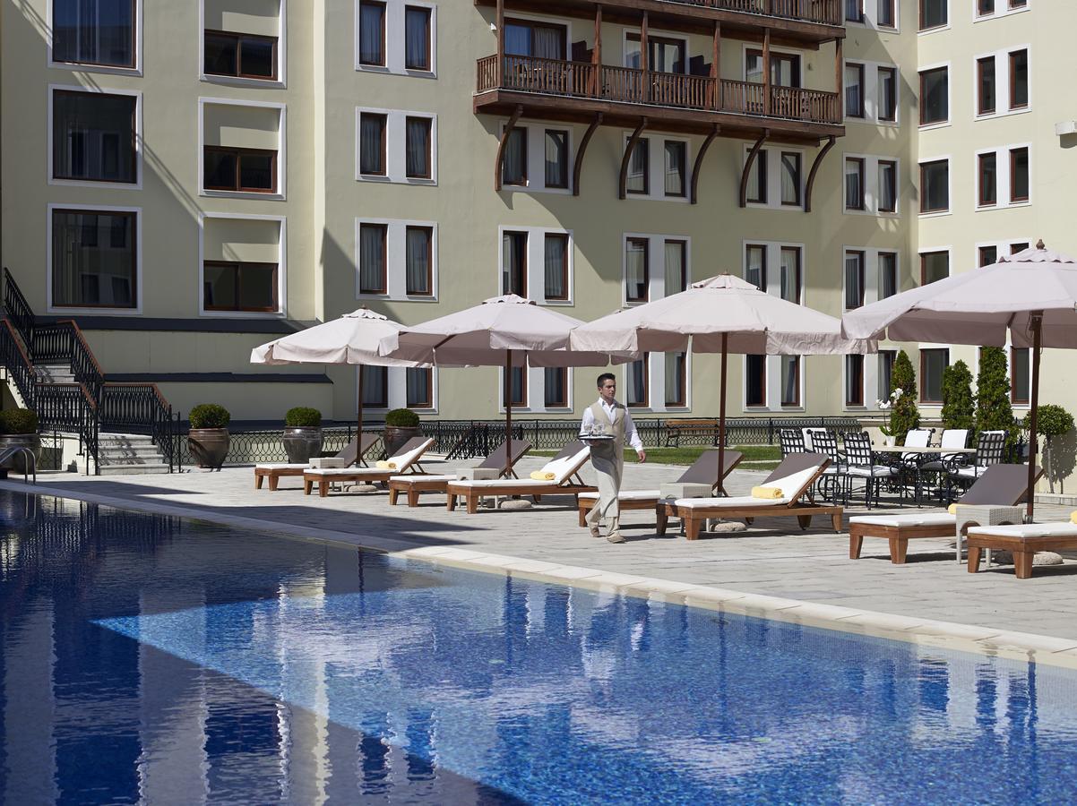 แกรนด์ เซไร คองเกรส แอนด์ สปา Hotel อิโออันนินา ภายนอก รูปภาพ The hotel's pool
